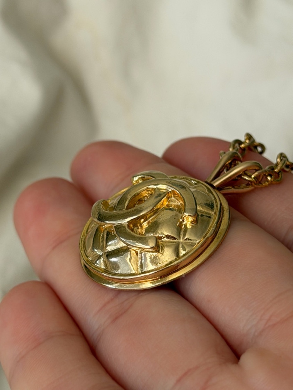 Vintage Gold-Tone Chanel Interlocking CC Pendant Necklace - Picture 15 of 17